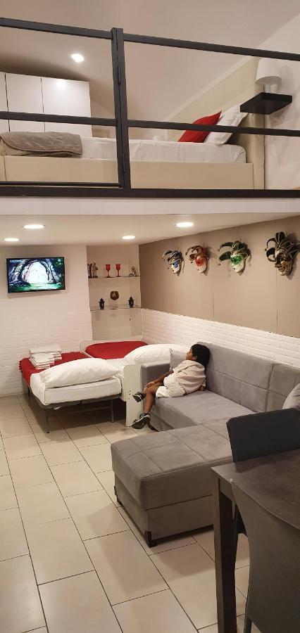 Olina Apartments เนเปิลส์ ภายนอก รูปภาพ