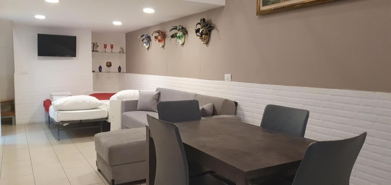 Olina Apartments เนเปิลส์ ภายนอก รูปภาพ